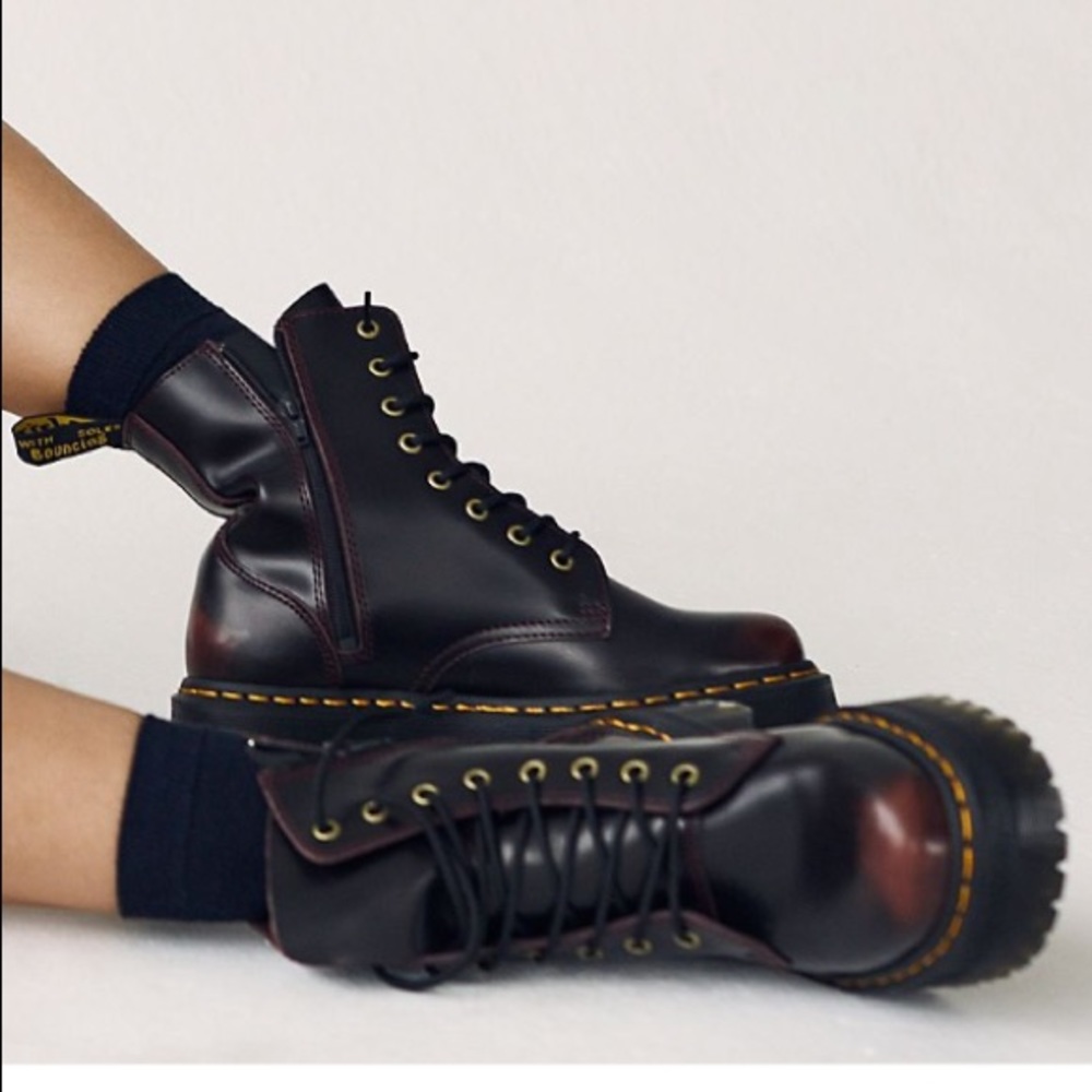 Doc Martens Jadon cherry leather